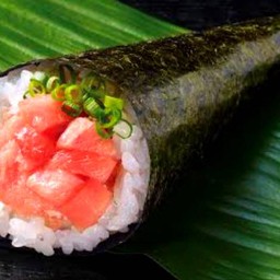 Honmaguro temakizushi