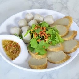 ลูกชิ้นลวก/ปลาเส้นลวก