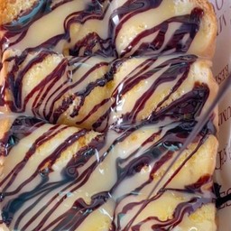 ปังปิ้งเนย นม ราดช็อค