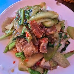 ร้านครัวยาย อาหารตามสั่ง พระนั่งเก้า -