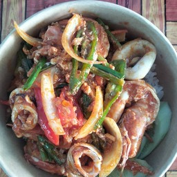 ข้าวทะเลผัดผงกระหรี่