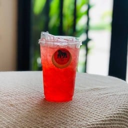 สตอเบอรี่โซดา