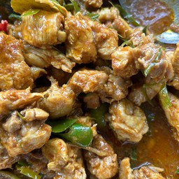 ผัดเผ็ดไก่