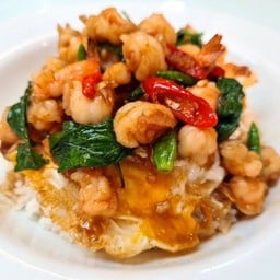 ข้าวไข่ระเบิดกุ้งพริกสด