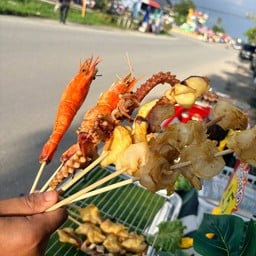 ร้าน PM หมึกย่าง วงเวียนไก่ ลาดปลาเค้า สูตรน้ำจิ้มป้าข้างบ้าน (แซ่บ)