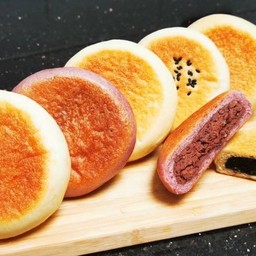 รวมทุกไส้ขนม (ไส้ละ 1 ชิ้น รวม 6 ชิ้น)