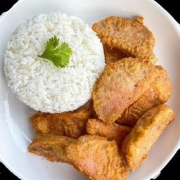 ข้าวหมูยอทอด + ไข่ดาว