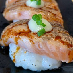 ท้องปลาแซลมอนเบิร์น