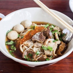 เกาเหลา หมูน้ำแดง