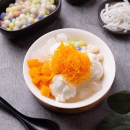 ไอติมกะทิมะพร้าวอ่อนทรงเครื่อง