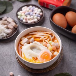 บัวลอยไข่หวานชาไทย