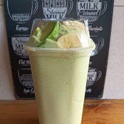 อะโวคาโดกล้วยหอมปั่นนมสด