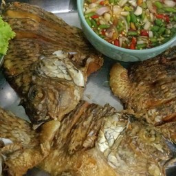 ปลานิลทอด + พริกน้ำปลาแซ่บๆ4 ชิ้นใหญ่ๆ