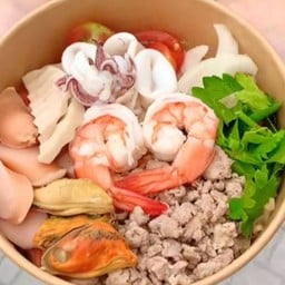 ร้านยำคนละยำ หลังนารีรัตน์