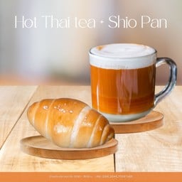 ชาไทยร้อนๆ + ชิโอะปังหอมๆ