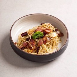 สปาเก็ตตี้เบคอนพริกแห้ง Spaghetti Aglio e Olio