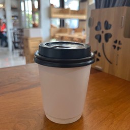 อเมริกาโน่ร้อน (hot americano)