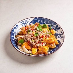 ยำไข่ดาว Spicy Fried Egg Salad