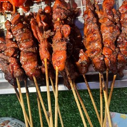 ไก่ย่างจรจักรษ์ ส้มตำร่มแฝก