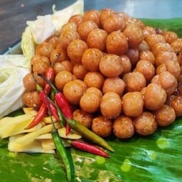 หมูย่าง หมูแดดเดียว ไก่ย่าง แหนมหมู ไส้กรอกอีสาน ย่างใหญ่ สาขาหลัก