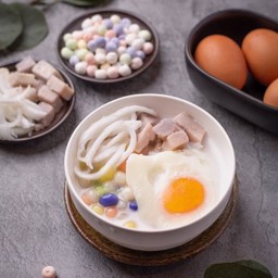 บัวลอยไข่หวานนมสด