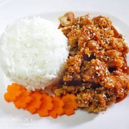 ข้าวไก่กรอบซอสเกาหลี