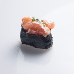 แซลมอนสไปซี่