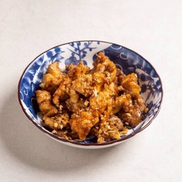 หมูทอดกระเทียม Stir Fried Garlic Pork