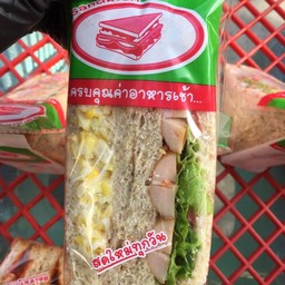 ข้าวโพด+ใส้กรอกไก่