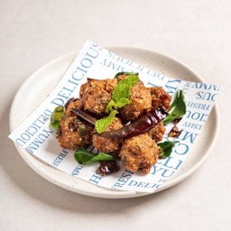 ลาบไก่ทอด Friend Chicken Larb