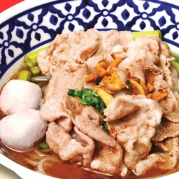 ก๋วยเตี๋ยว หมูคุโรบุตะ