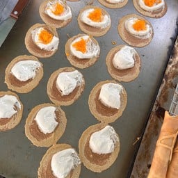 ลุงไก่ โตเกียว&ขนมเบื้อง