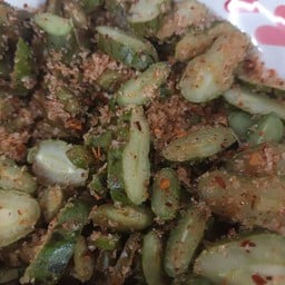 ยำมะขามพริกปลาร้าข้าวคั่ว
