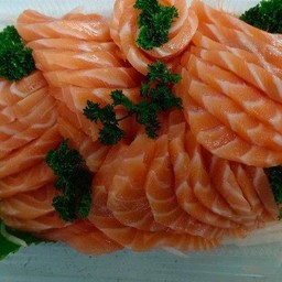 แซลมอนซาชิมิ 500กรัม