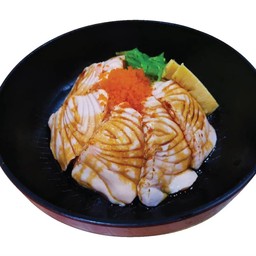 ข้าวหน้าแซลมอนเบิร์น