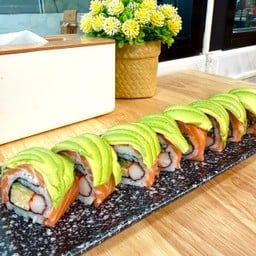 อโวคาโด้แซลมอนโรล 8ชิ้น