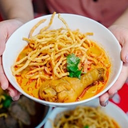 ข้าวซอยกิตตรา - ถนนพระองค์ดำ