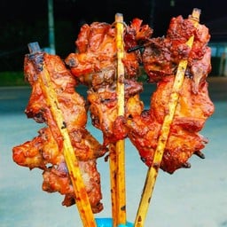 โครงไก่ย่างไม้แดง