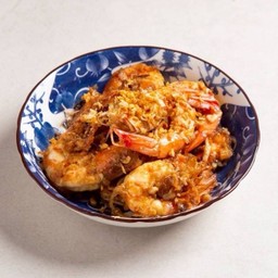 กุ้งทอดกระเทียม  Stir Fried Garlic Shrimp