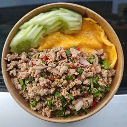 ข้าวลาบหมู+ไข่ข้น