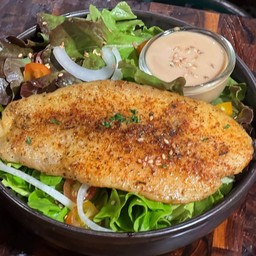 S11 สลัดผักรวมและดอรี่ย่าง Vegetable Salad and dory fish