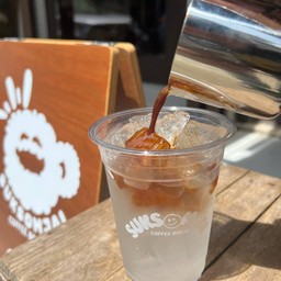 อเมริกาโน่น้ำผึ้ง