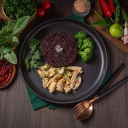 ผัดกระเทียมพริกไทย+ข้าว