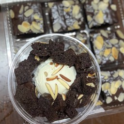 กรีกโยเกิร์ตบราวนี่อัลมอนด์