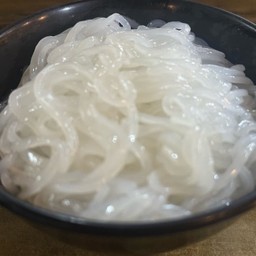 เส้นเล็กลวก