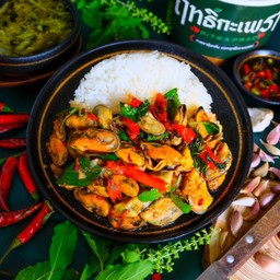 ข้าวกะเพรา หอยแมลงภู่