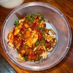 ข้าวกระเพรากุ้ง