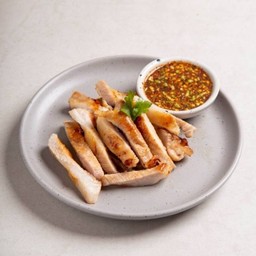 คอหมูย่าง Grilled Pork Nacked
