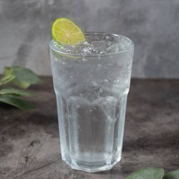 มะนาวโซดา (Lemon soda).