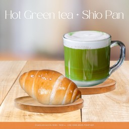 ชาเขียวร้อนๆ + ชิโอะปังหอมๆ